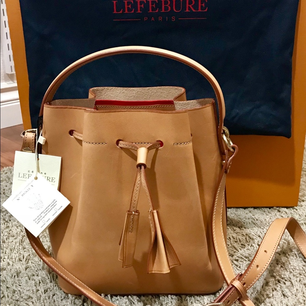 ❌SOLD❌ Celine Lefebure Leather Bucket Crossbody - Picture 3 of 8